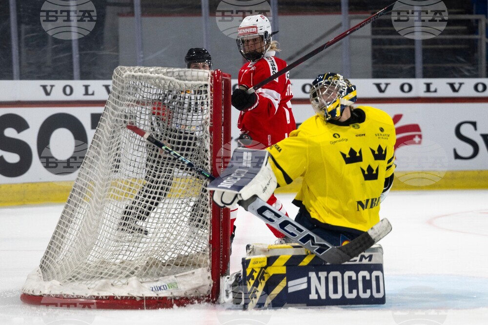 Switzerland Sweden Women Hockey