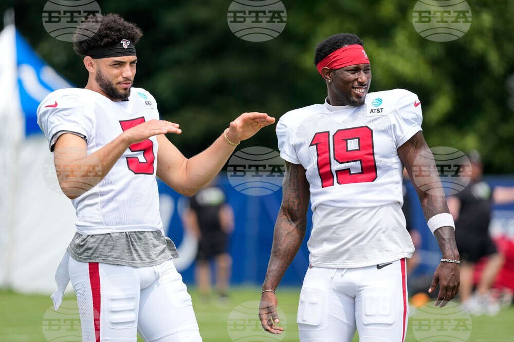 Falcons Colts Camp Football