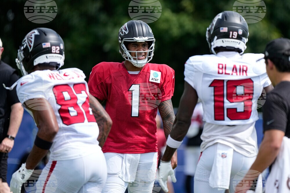 Falcons Colts Camp Football
