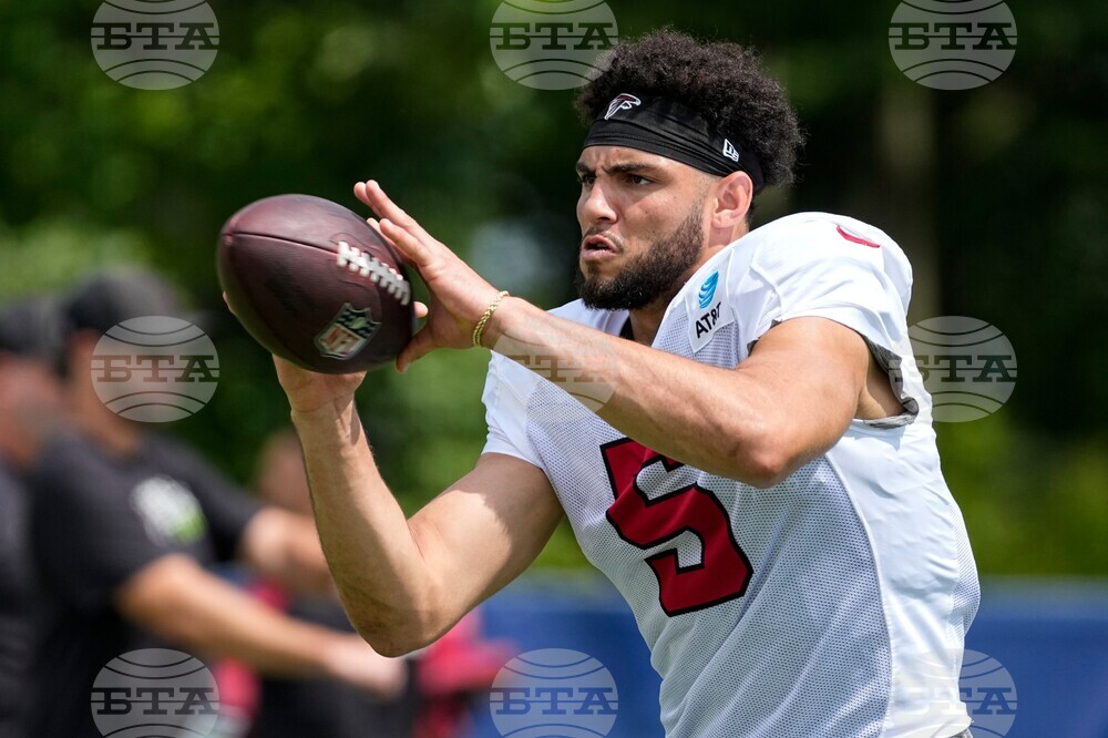 Falcons Colts Camp Football