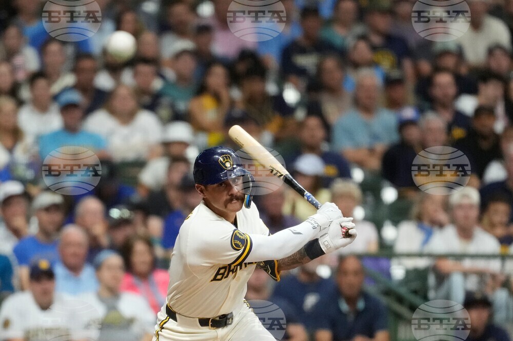 Mariners Brewers Baseball