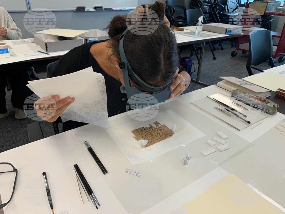 Conserving Papyri