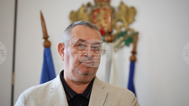 Плаж Свети Влас - Изток е отворен за къпане, съобщи директорът на здравната инспекция в Бургас 