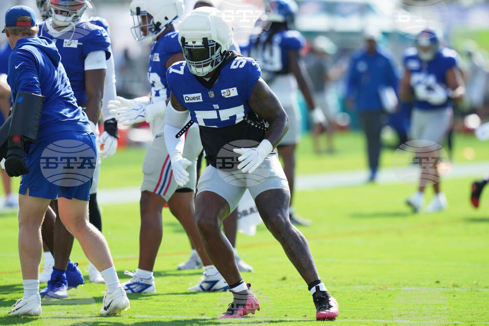 Giants Dolphins Camp Football