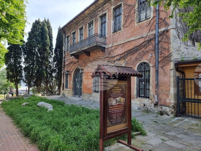 Музеят за нова история на Варна припомня за Жул Верн със специална кино прожекция