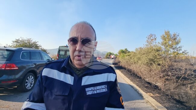 Пожарът между котленските села Медвен и Градец е под контрол, няма нови огнища