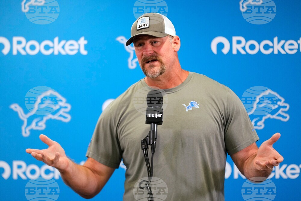 Lions Camp Football