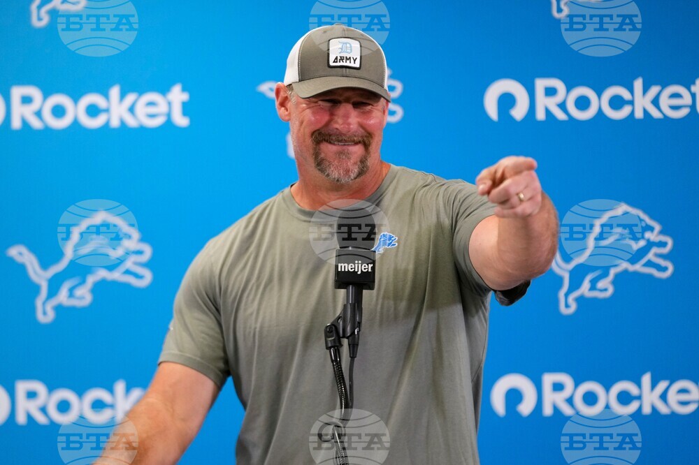 Lions Camp Football