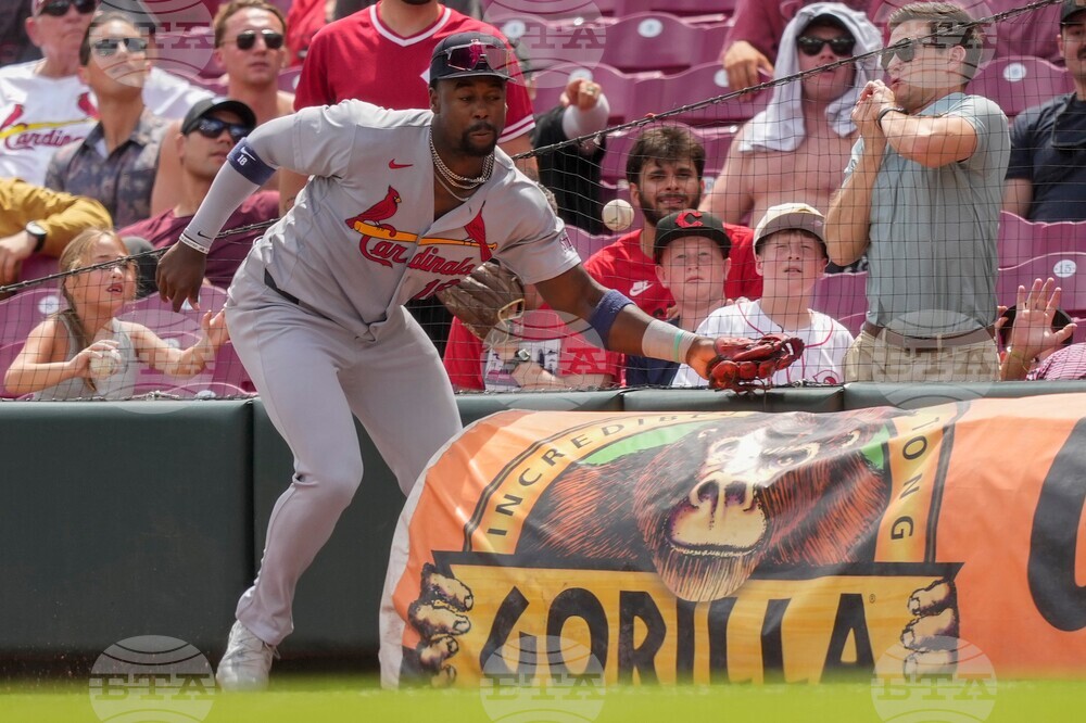 Cardinals Reds Baseball