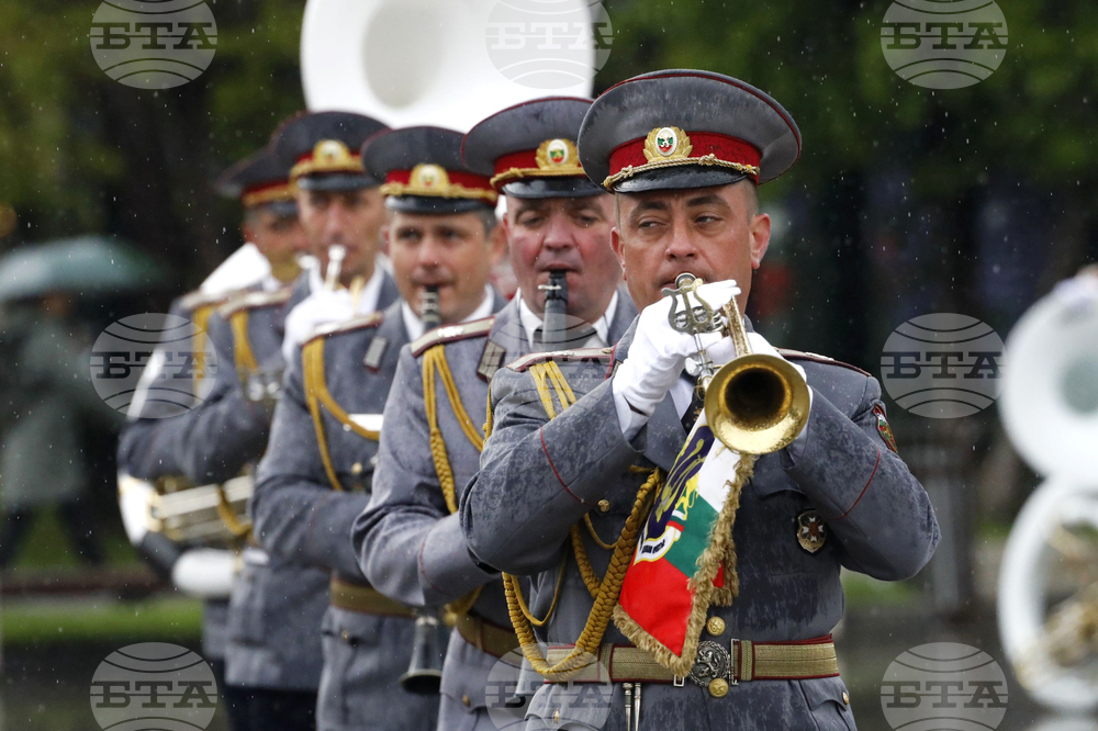 Музикален парад на военни духови оркестри