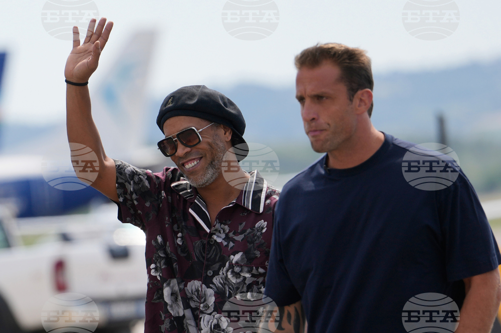 CORRECTION Italy Ronaldinho Soccer