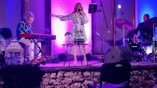 Мирослава Кацарова трио завладя публиката във втората вечер на Markovo Music Summer