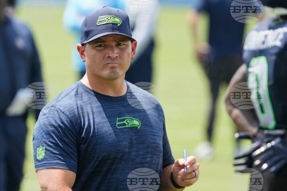 Seahawks Titans Camp Football