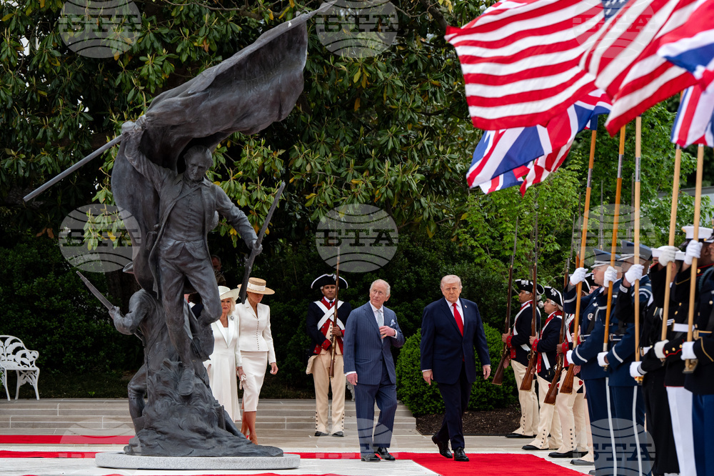 Trump Rose Garden Statues