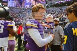 Ravens Vikings Football
