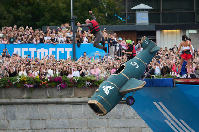 APTOPIX Russia Festival
