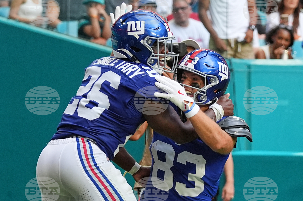 Giants Dolphins Football