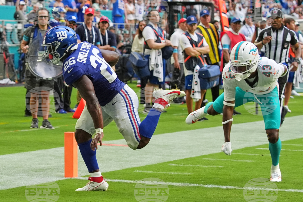 Giants Dolphins Football