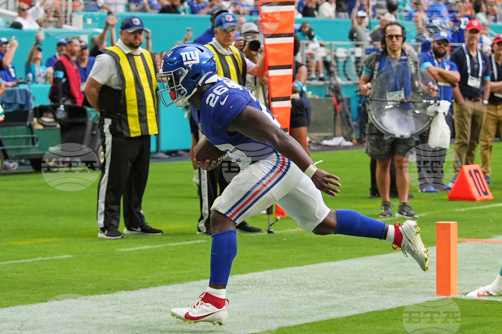 Giants Dolphins Football