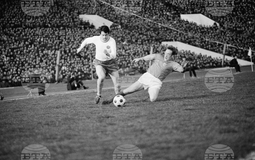 Георги Аспарухов попадна в класацията на най-добрите 100 нападатели в историята на футбола на "Спорт Байбъл"