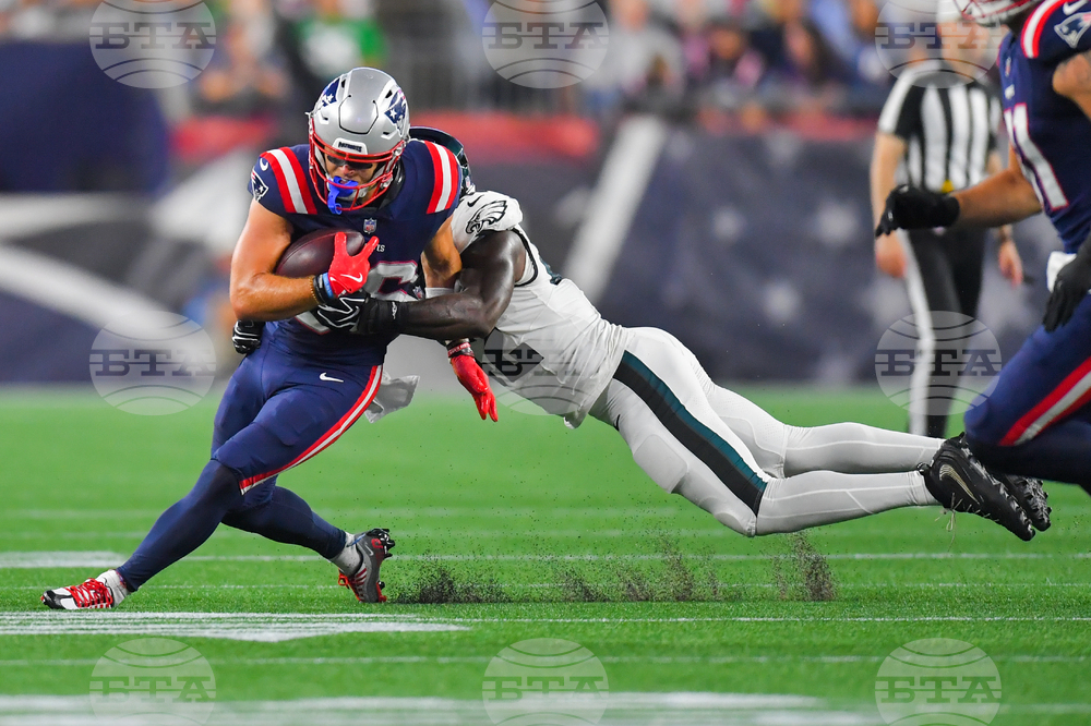 APTOPIX Eagles Patriots Football
