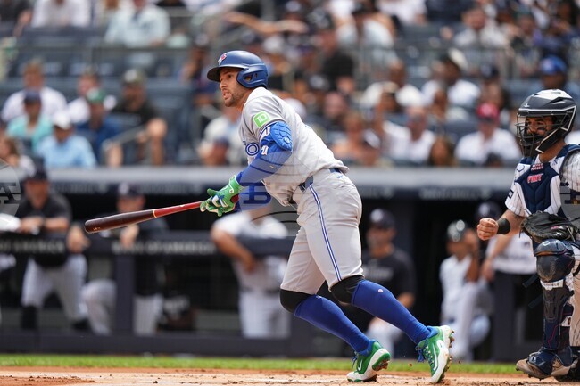 Blue Jays Yankees Baseball