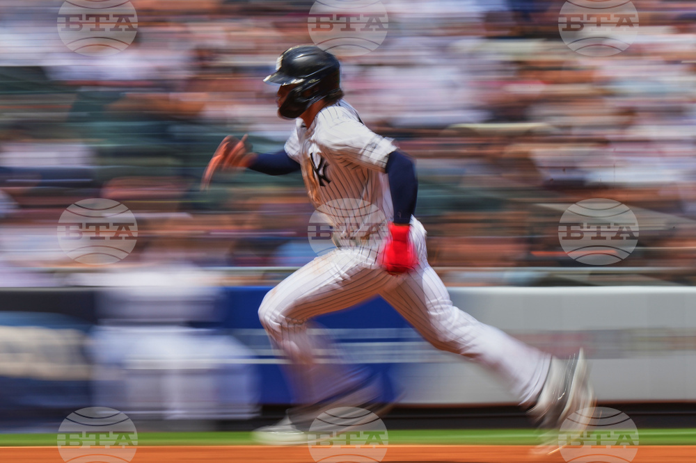 Blue Jays Yankees Baseball