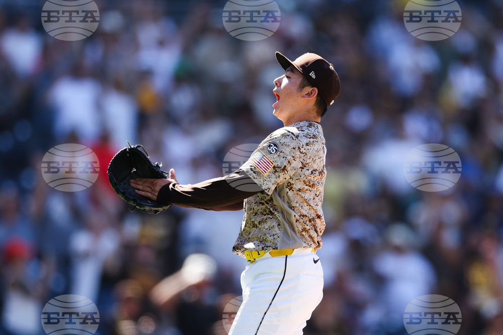Twins Padres Baseball