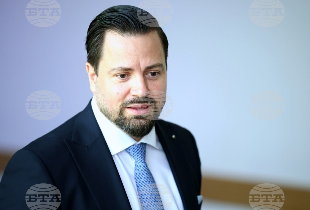 Президентски избори - Инициативен комитет „Народна сила“ - кандидати - представяне