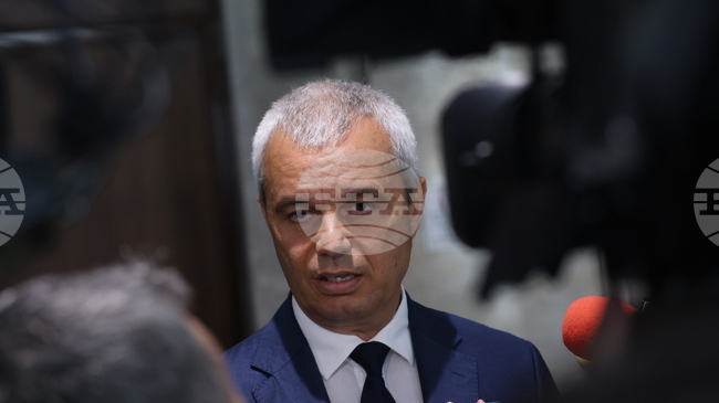 Vazrazhdane: Bulgaria’s Support for Ukraine Is Bringing War Closer, Arms Exports Should Be Halted
