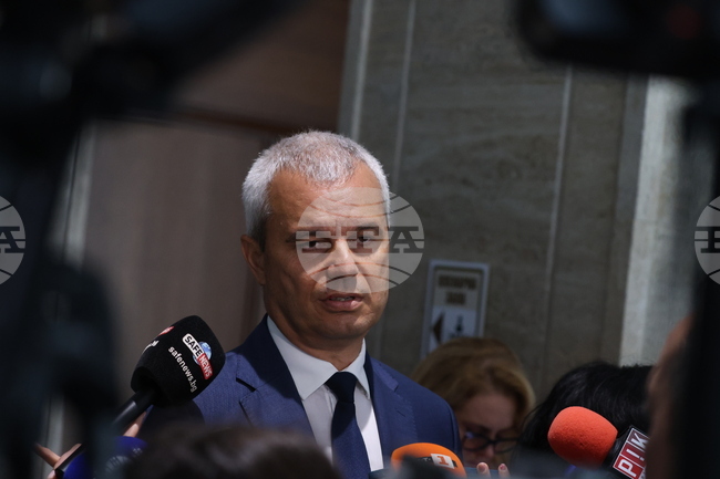 Vazrazhdane Leader Advises Defence Minister to Focus on Guaranteeing National Security