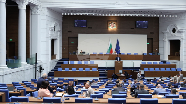 Парламентът прие на първо четене ДФЗ да може да предоставя подпомагане чрез Взаимоспомагателния фонд при неблагоприятни климатични явления