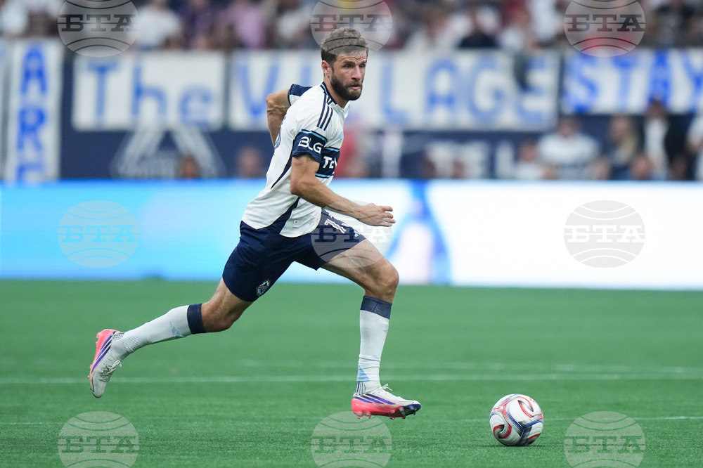 Estrela da Amadora Sale
