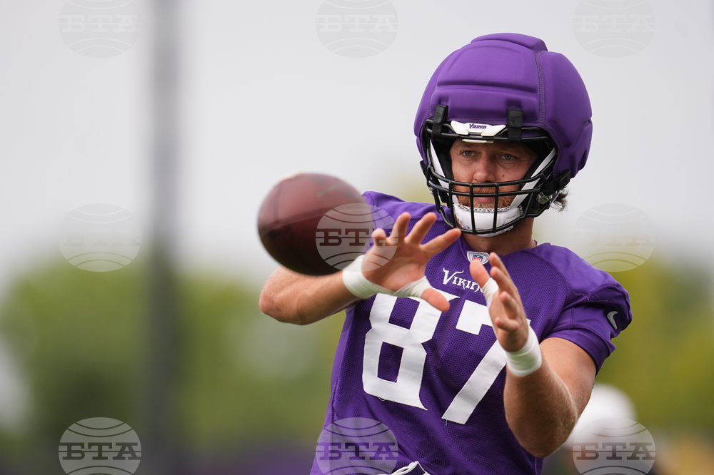 Vikings Camp Football