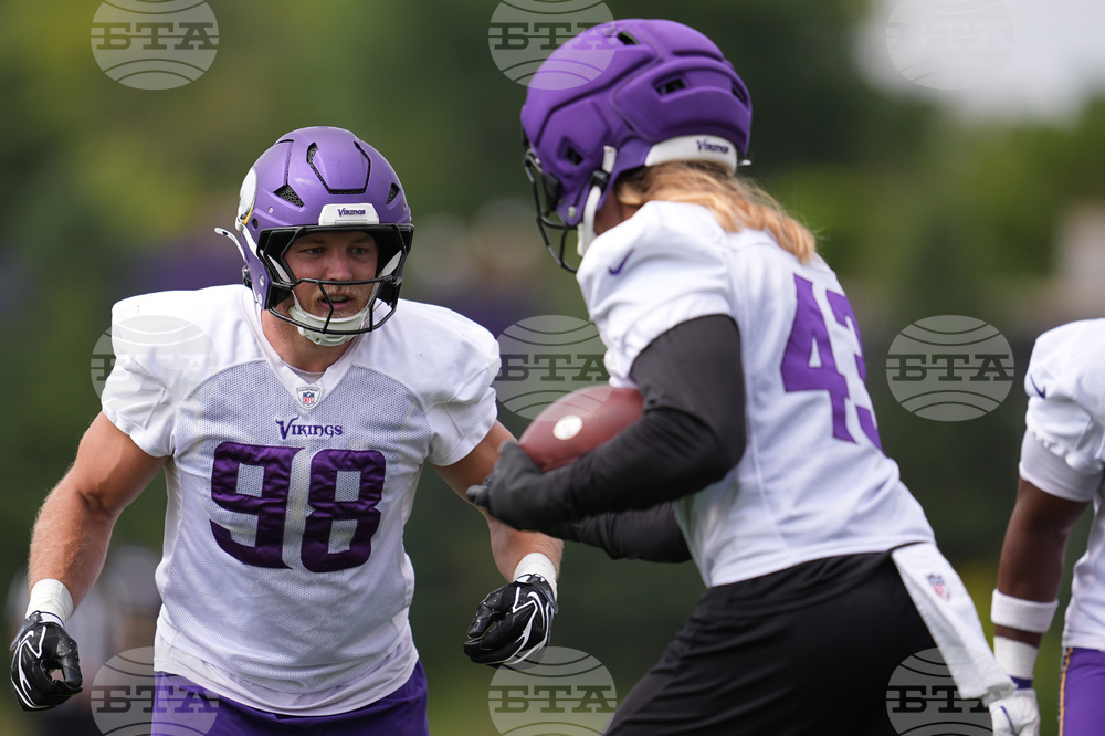 Vikings Camp Football
