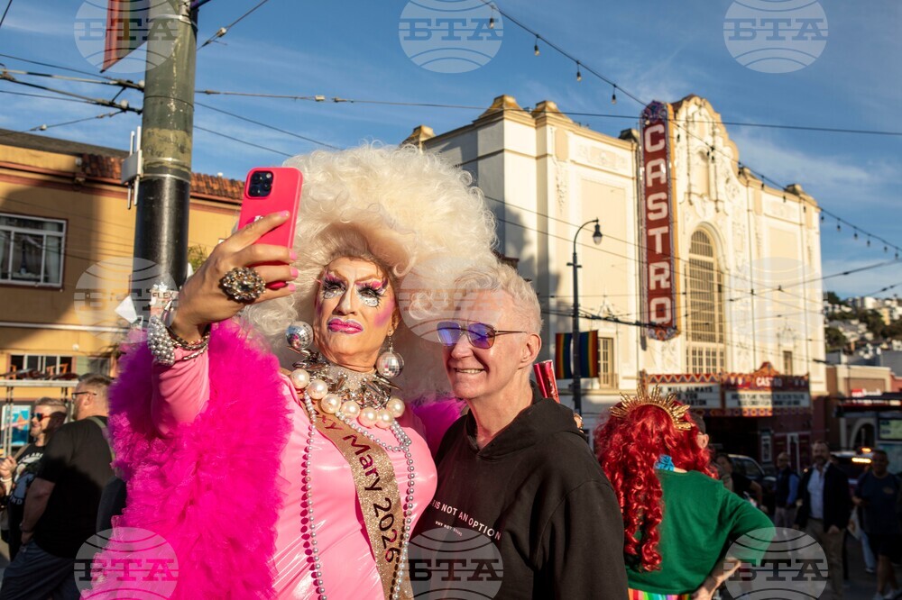 Obit Dolly Parton Reaction