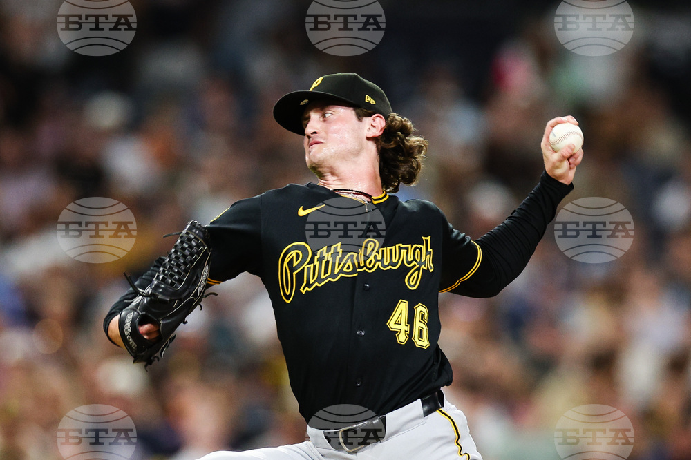 Pirates Padres Baseball