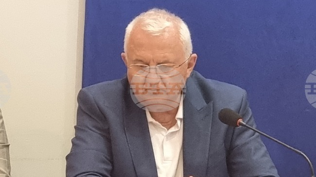 Българският туризъм премина стрес тест, но остава стабилен, каза в Каварна проф. Румен Драганов