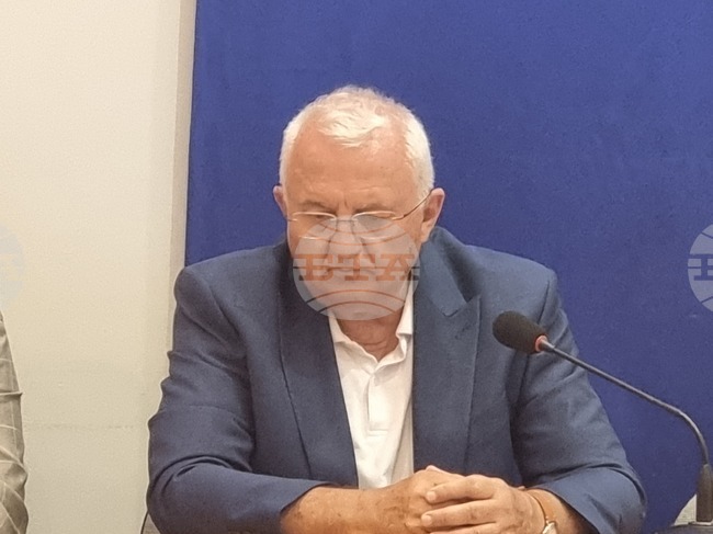 Българският туризъм премина стрес тест, но остава стабилен, каза в Каварна проф. Румен Драганов