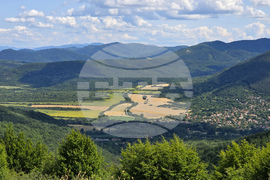 Село Челопек - литературни табели - монтаж