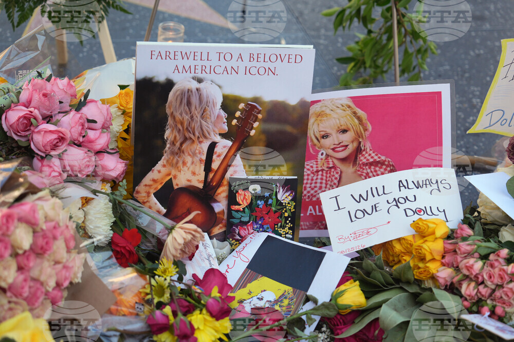 APTOPIX Obit Dolly Parton Reaction