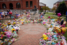 Obit Dolly Parton Reaction