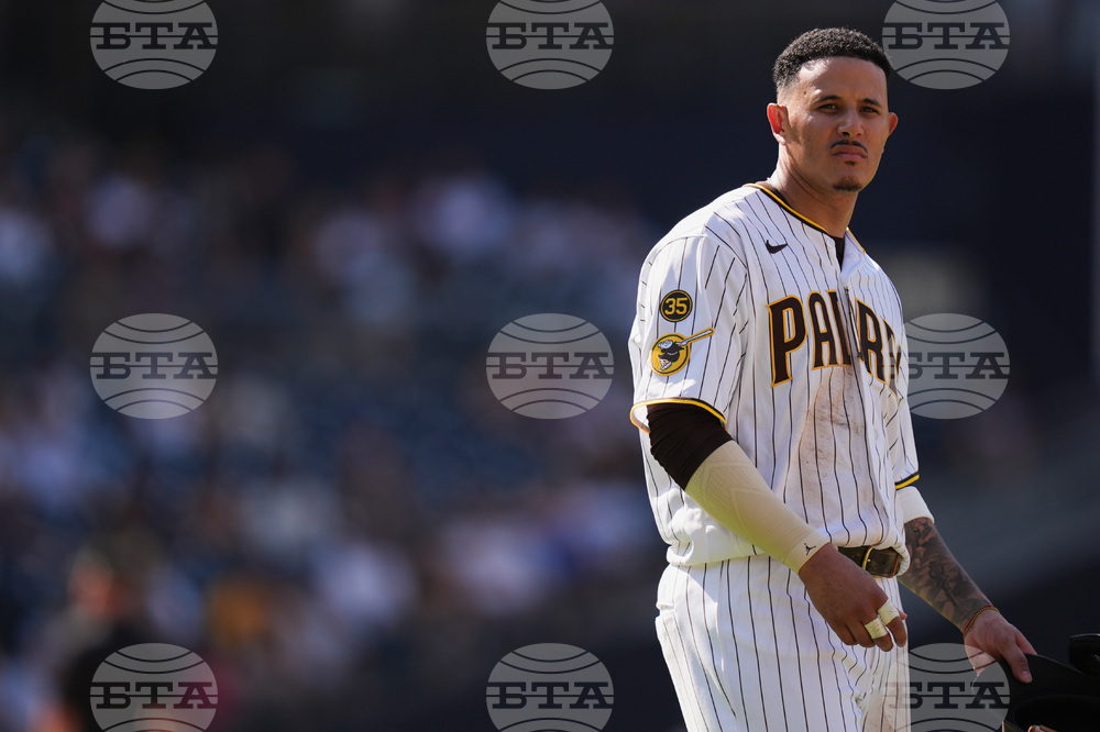Pirates Padres Baseball