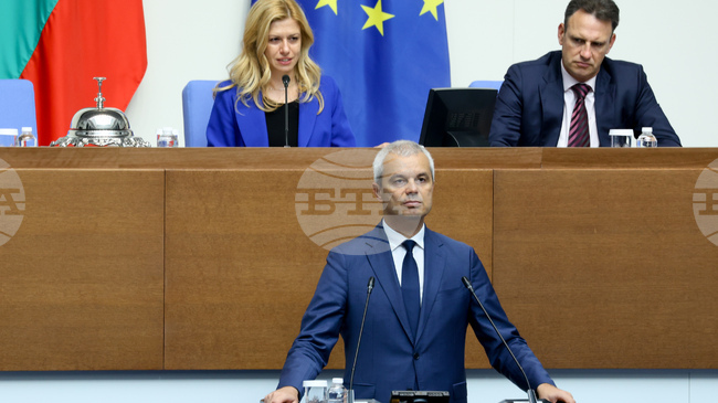Недопустимо е решения за промяна на културен обект да се вземат без обществено обсъждане, каза лидерът на „Възраждане“