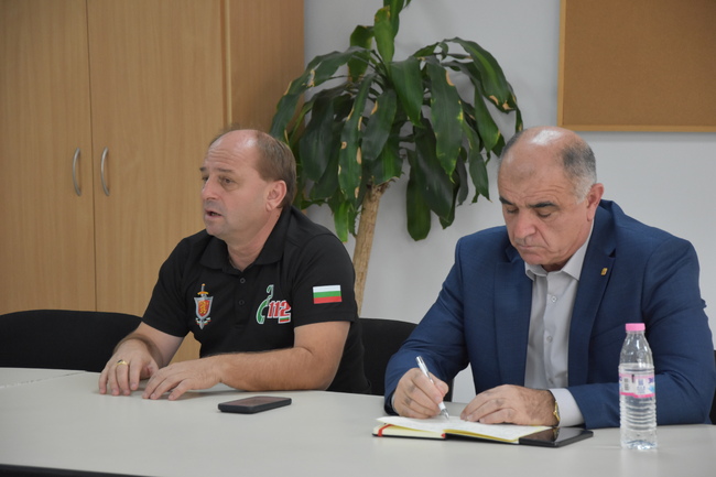 ОА Кърджали: Ръководителите на структурните звена от Единната спасителна система в Кърджали проведоха работна среща с директора на Дирекция „Национална система 112“ Красимир Димитров 
