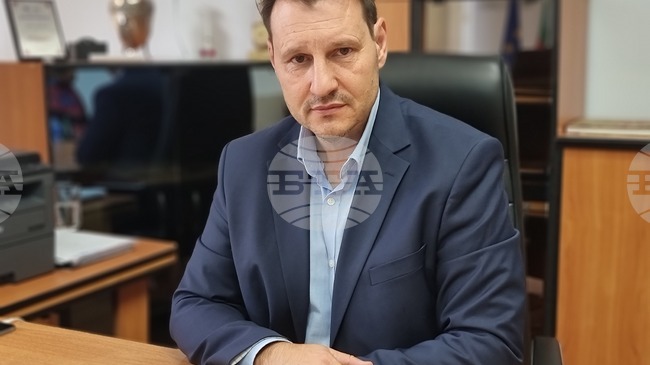 Много висок остава рискът от пожари в Ямболско, каза областният управител Георги Чалъков и призова за повишена бдителност
