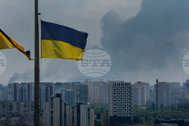Взривове отекнаха в Киев, четирима са ранени