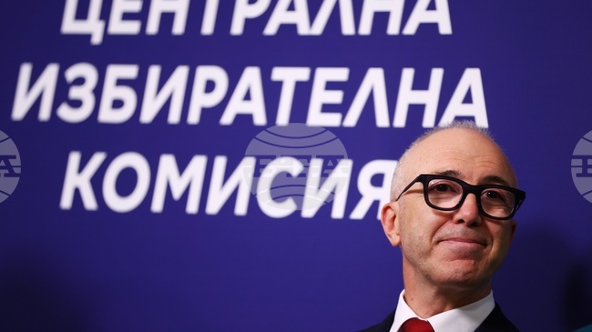 Не очакваме проблеми с хартията за изборите, очакваме тя да отговаря на всички изисквания, каза председателят на ЦИК Георги Хорозов
