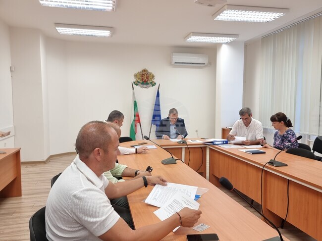 Партиите и коалициите се споразумяха за състава на РИК в Ямбол