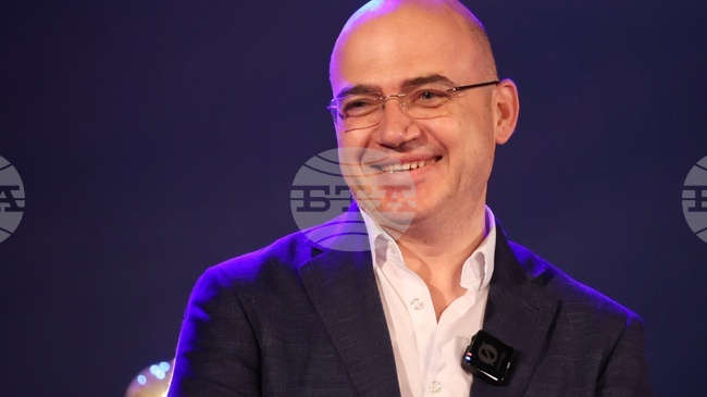 Празниците на изкуствата „Аполония“ са пример за културния туризъм, който искаме да развиваме, каза министърът на туризма Илин Димитров 